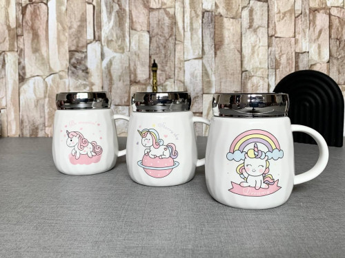Fantasy unicorn mug with mirrored lid