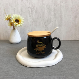 ماگ ساده مشکی درب چوبی طرح قهوه