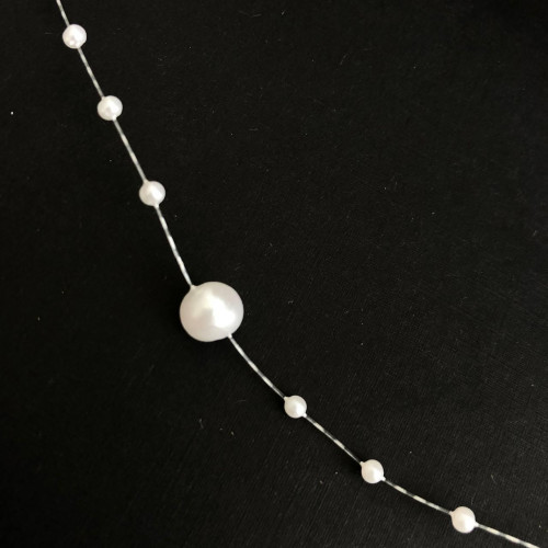Floating Pearl Illusion Necklace with Invisible Cord