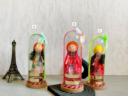 Valentine's Day gift: girl's doll in a glass box
